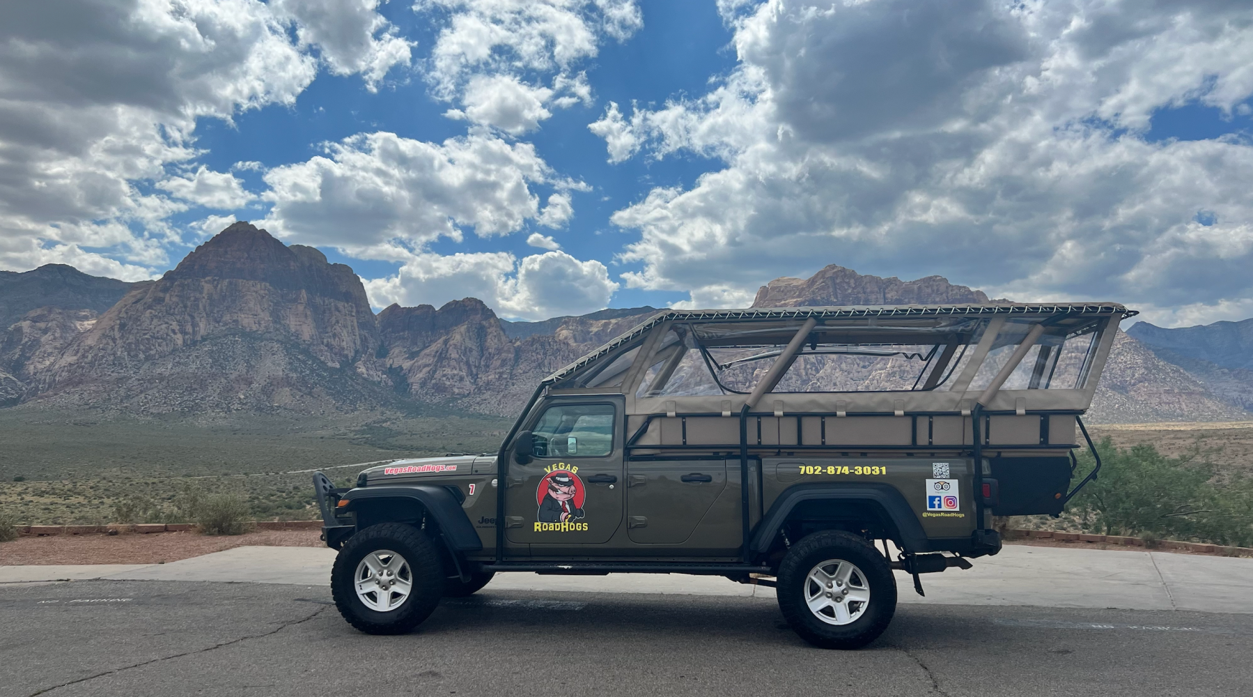 Vegas Road Hogs Climate-Controlled Jeeps in Red Rock Canyon